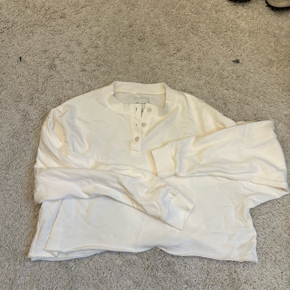 American Eagle crop sweater/shirt